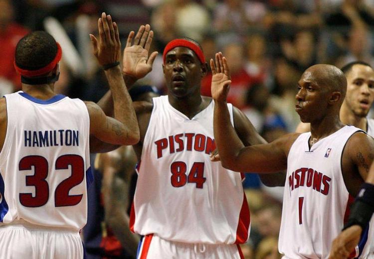 林加德难救主！主场不敌金泉，首尔已确定无缘下赛季亚精英赛（林加德独木难支，首尔主场不敌金泉，来季无缘亚精英赛）