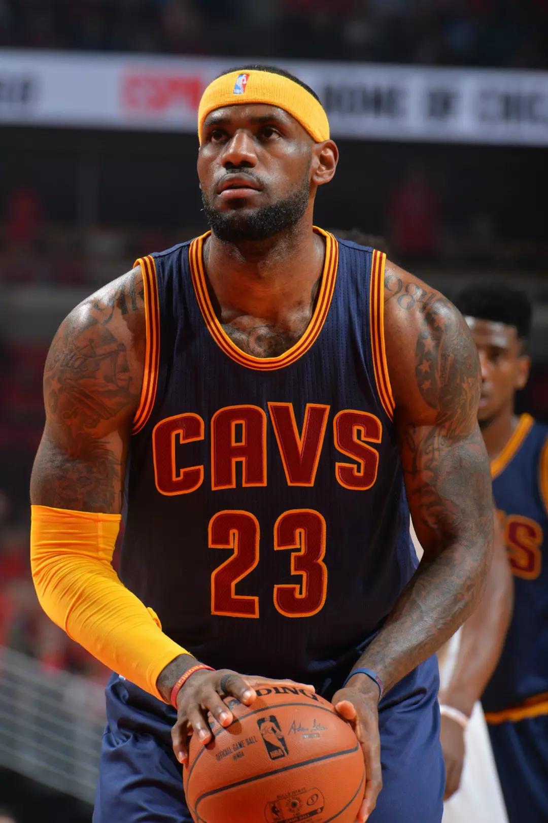 已经不是第一次了！菲利普-阮首回合就曾因失误送给国安两球（并非首次！首回合菲利普-阮失误曾赠国安两球）