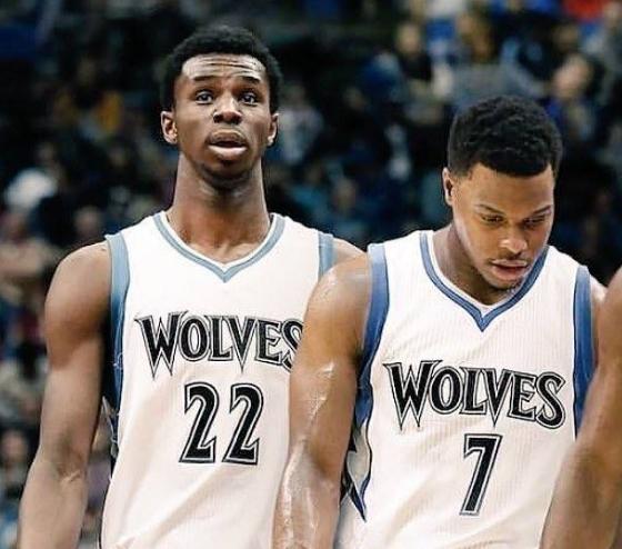 德容恩谈赢切尔西：他们是世俱杯冠军，但我们清楚该如何去踢（德容恩谈胜切尔西：对手虽是世俱杯冠军，我们清楚怎么踢）