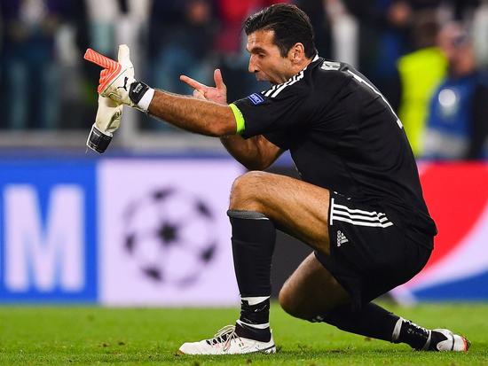 弗拉格：詹姆斯利用自己超高的篮球智商打球，让比赛变得简单（弗拉格：詹姆斯凭超高篮球智商打球，让比赛更为轻松）