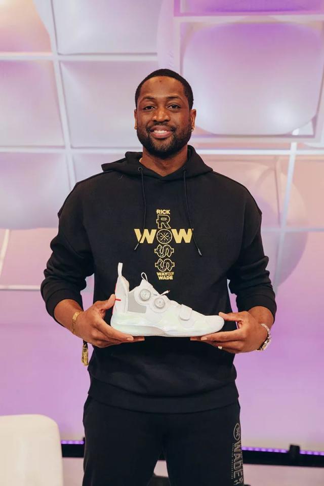 曼联青训小将登场亮相（曼联青训新星完成处子秀）