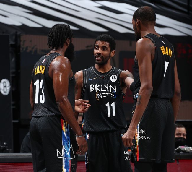 雷霆3输马刺是必然！不只是文班，马刺有全联盟最好的后场阵容（雷霆败给马刺在情理之中：不仅有文班，马刺后场实力领跑全联盟）