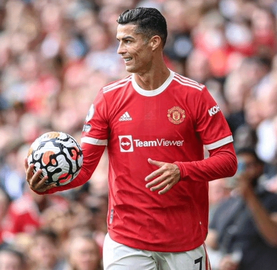 库尔图瓦：我肯定是最顶尖门将之一，C罗比姆巴佩求胜欲更强（库尔图瓦：自认跻身顶级门将，称C罗求胜欲强于姆巴佩）