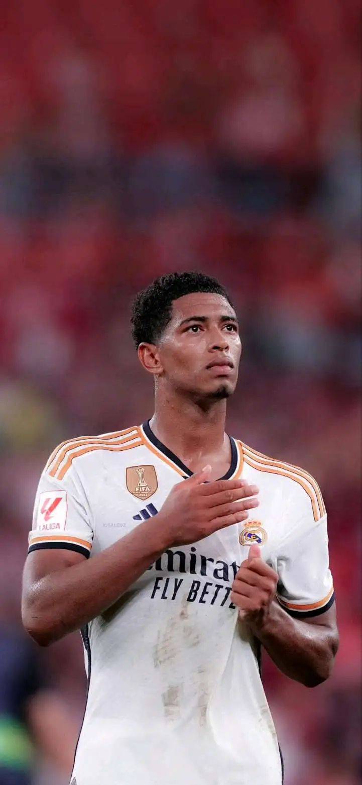 官方：贝西克塔斯声明炮轰裁判，敦促足协尽快处罚黑哨（贝西克塔斯官方发声抨击裁判，催促足协尽快惩处黑哨）