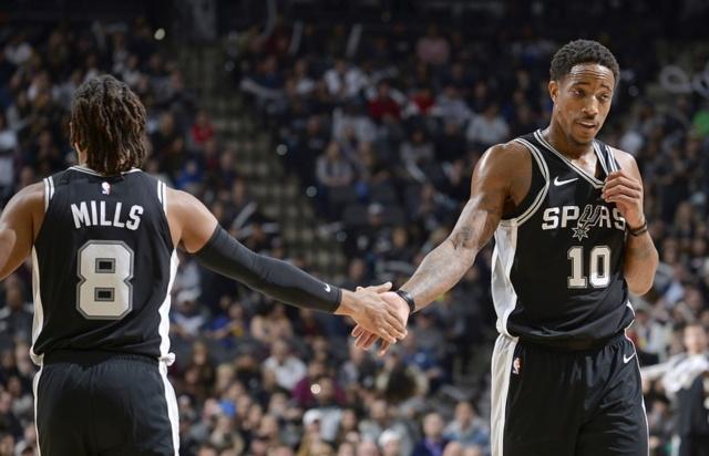 费拉拉：现在的那不勒斯领先于尤文，谈论尤文争冠毫无意义（费拉拉：那不勒斯领跑，讨论尤文争冠没有必要）