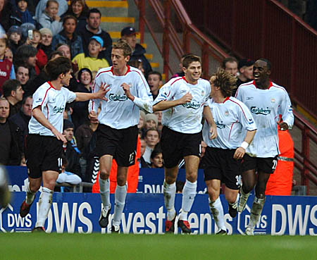 TA：阿森纳正走向成熟，并形成了一套高效、稳定的战术模式（TA：阿森纳愈发成熟，已构建高效稳健的战术体系）