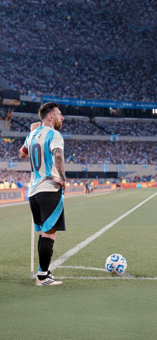 戏剧性拉满，内马尔自八月初后首次破门随后又送出一粒点球（戏剧拉满：内马尔收获八月初后首球，转身又送点球）