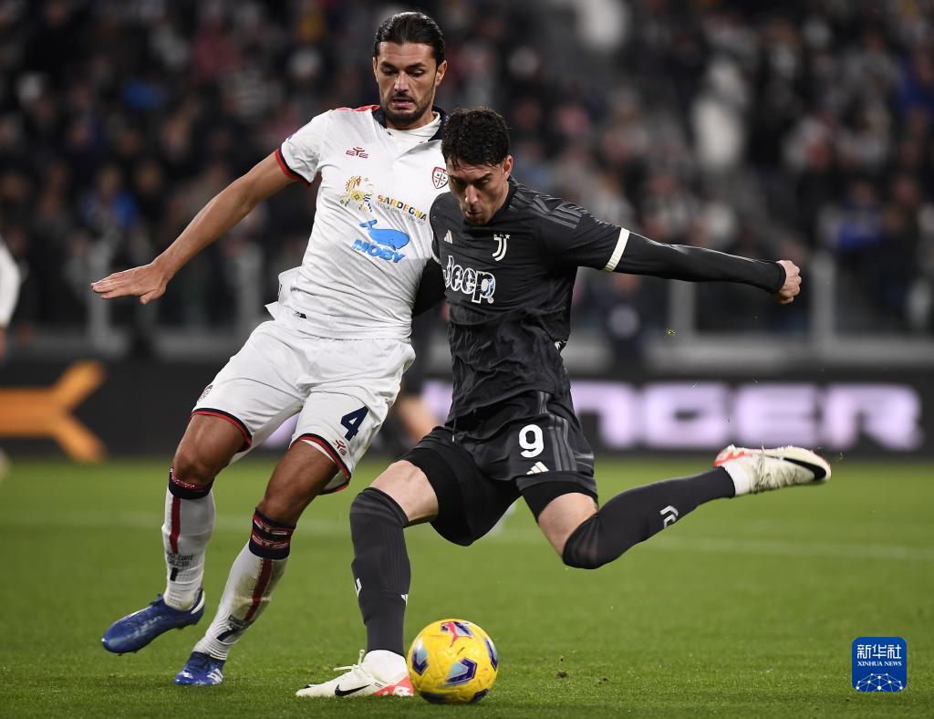 德天空：34岁因西涅有意重返欧洲足坛，甚至愿接受大幅降薪（德天空：34岁因西涅盼回归欧洲赛场，不惜接受大幅降薪）