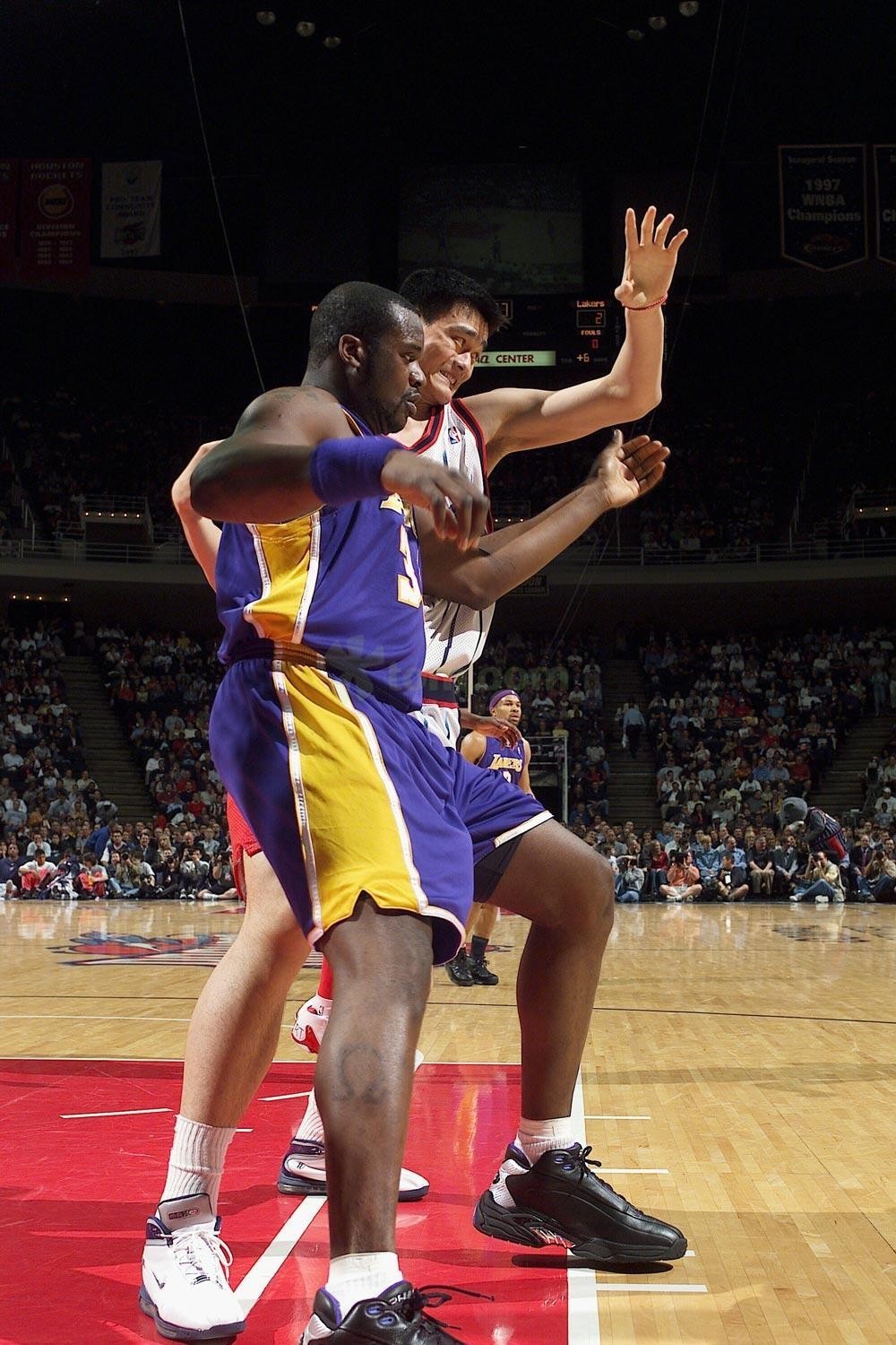 防守不稳，皇马近3场比赛场均被射门15次，此前14场仅为9.7次（皇马防线松动：近3战场均被对手射门15次，前14场仅9.7次）