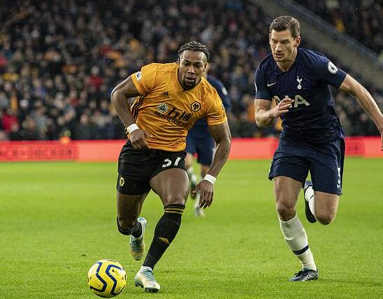 阿尔梅达：12轮联赛塞维拿了41张黄牌，我不能接受这样的判罚（阿尔梅达怒斥判罚：塞维12轮竟领41黄，难以接受）