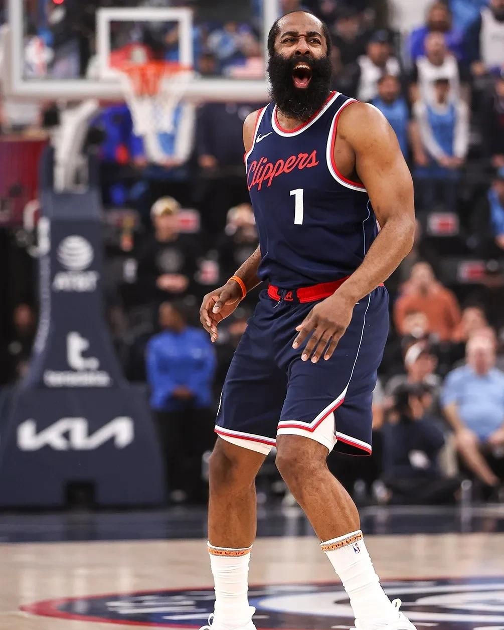 25赛季中超助攻榜：克雷桑、纳萨里奥9次领跑，泰山四人上榜（中超25赛季助攻榜：克雷桑与纳萨里奥以9助领跑，泰山四将上榜）