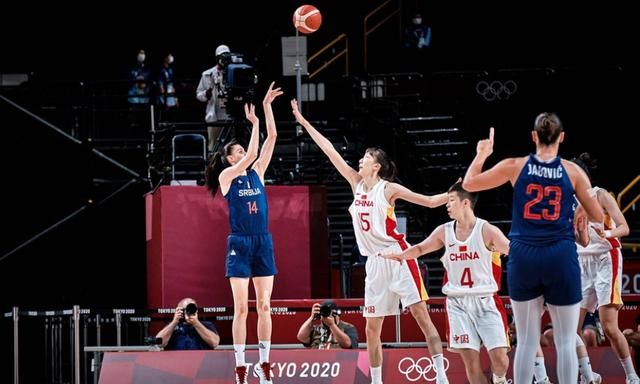 深陷交易流言！蒙克半场5中0后下半场被DNP，全场0分（交易传闻缠身！蒙克上半场5投全失，下半场未登场，最终0分）