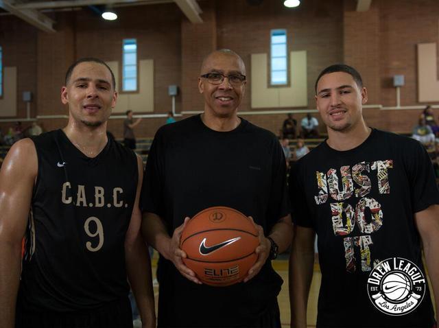 德科：这赛季冠军的竞争者更多了，关键是我们自己要表现出色（德科：本赛季争冠对手增多，关键在于我们自己的表现）